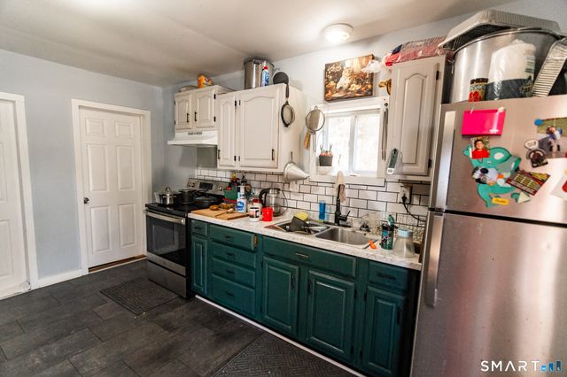 7 Violet Hill Lane, New Milford, CT 06776