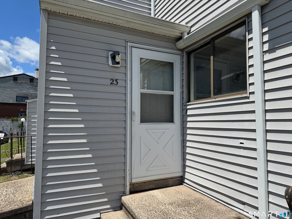 149 Canton Street 23, West Haven, CT 06516