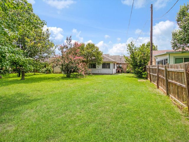 524 Carl C Senter Street, Forney, TX 75126
