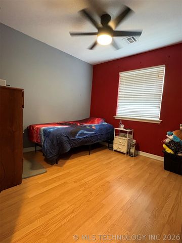 13772 S Nyssa Place, Glenpool, OK 74033