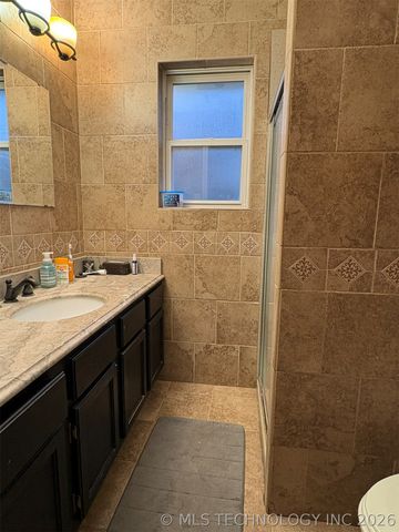 13772 S Nyssa Place, Glenpool, OK 74033