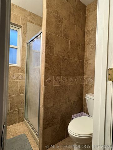 13772 S Nyssa Place, Glenpool, OK 74033