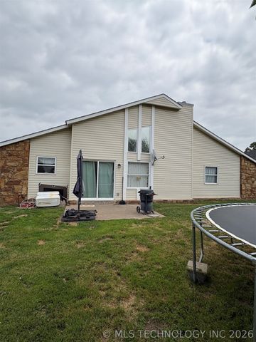 13772 S Nyssa Place, Glenpool, OK 74033