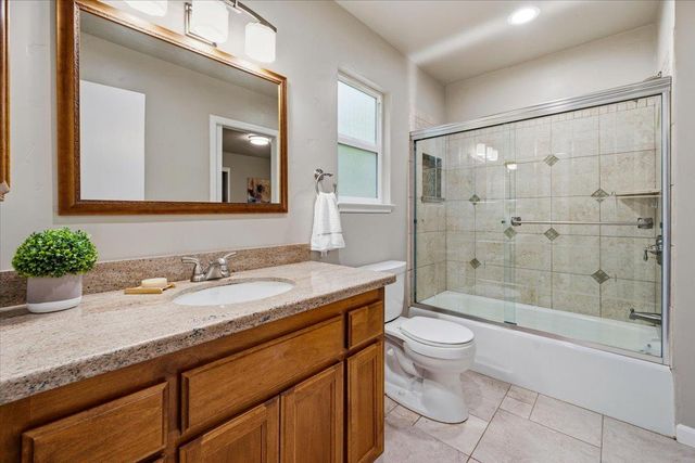 15423 Rattlesnake Rd, Grass Valley, CA 95945