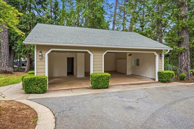 15423 Rattlesnake Rd, Grass Valley, CA 95945