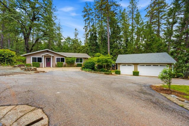 15423 Rattlesnake Rd, Grass Valley, CA 95945