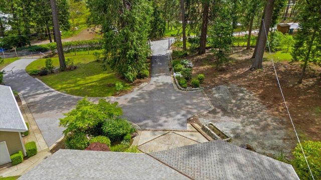 15423 Rattlesnake Rd, Grass Valley, CA 95945