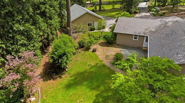 15423 Rattlesnake Rd, Grass Valley, CA 95945