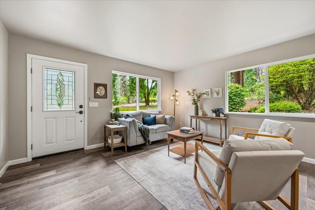 15423 Rattlesnake Rd, Grass Valley, CA 95945