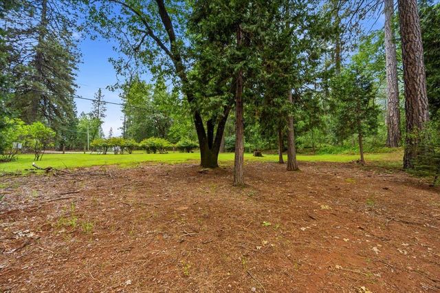 15423 Rattlesnake Rd, Grass Valley, CA 95945