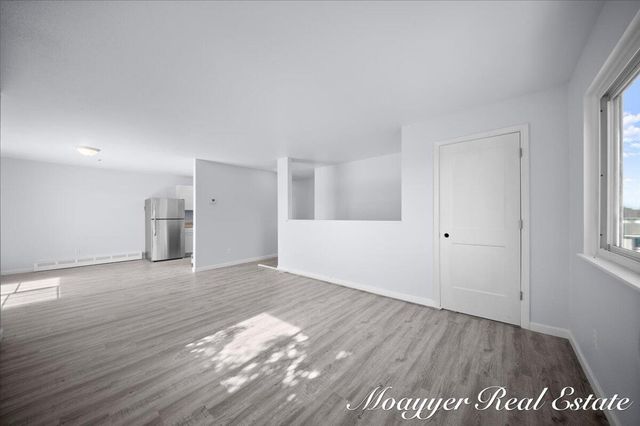 1051 Abbey Court, Holland, MI 49423