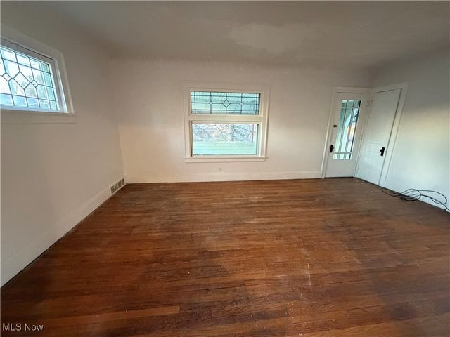 11222 Revere Avenue, Cleveland, OH 44105