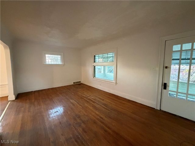 11222 Revere Avenue, Cleveland, OH 44105