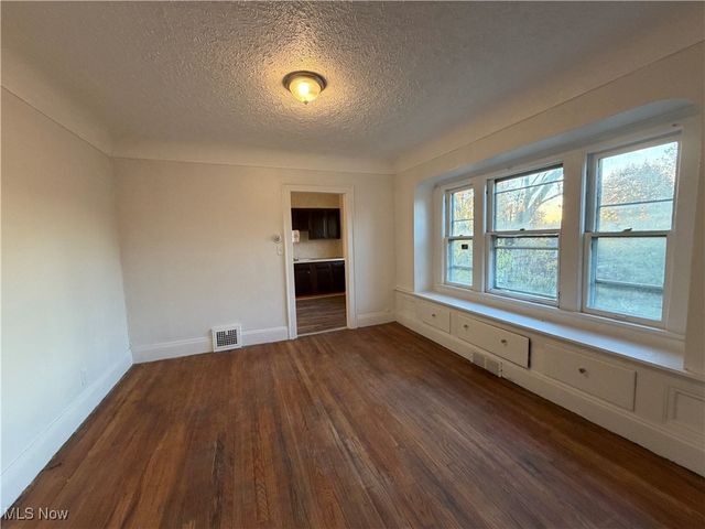 11222 Revere Avenue, Cleveland, OH 44105