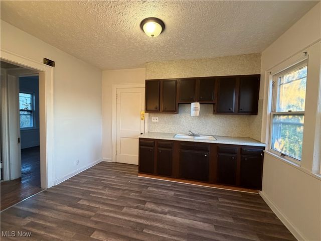 11222 Revere Avenue, Cleveland, OH 44105