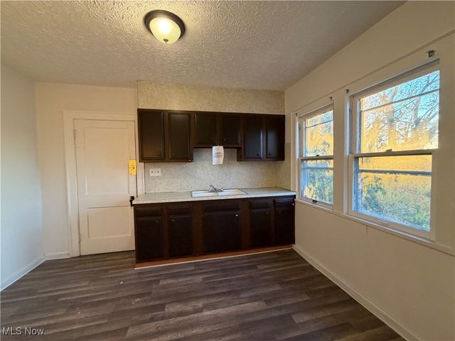 11222 Revere Avenue, Cleveland, OH 44105