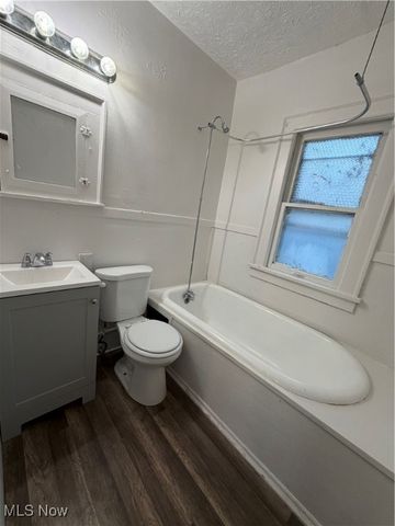 11222 Revere Avenue, Cleveland, OH 44105