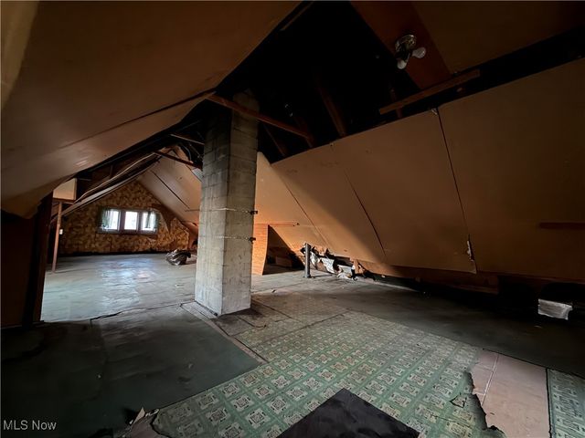 11222 Revere Avenue, Cleveland, OH 44105