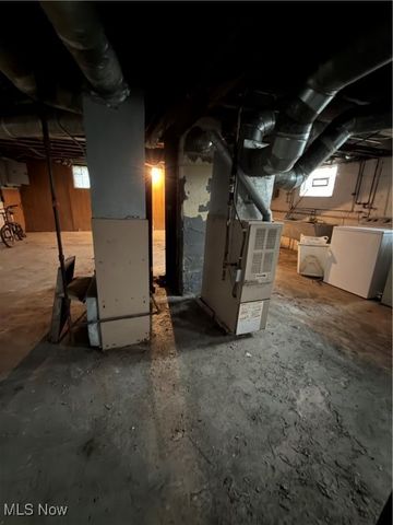 11222 Revere Avenue, Cleveland, OH 44105