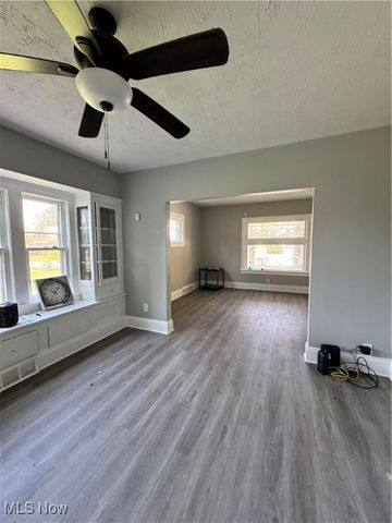 11222 Revere Avenue, Cleveland, OH 44105