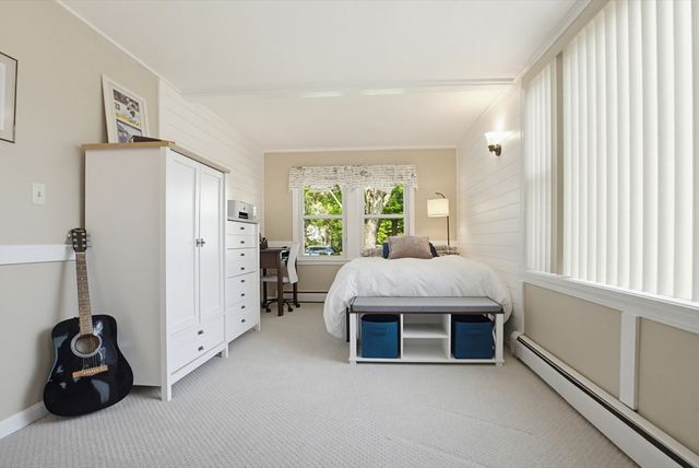 7 West St, Oxford, MA 01540