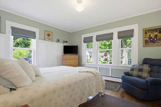 7 West St, Oxford, MA 01540