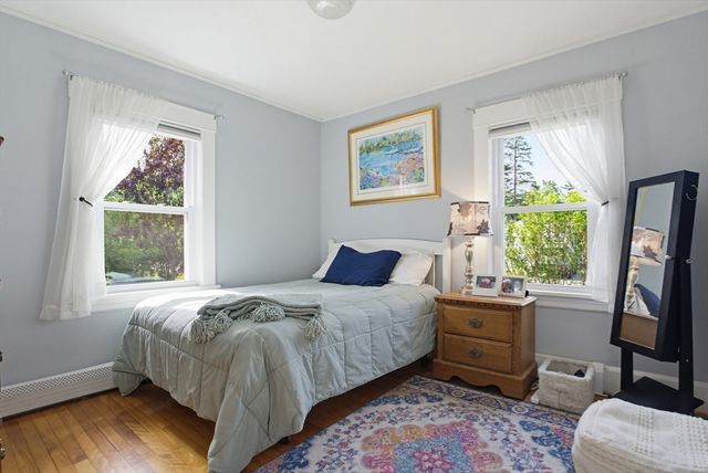 7 West St, Oxford, MA 01540
