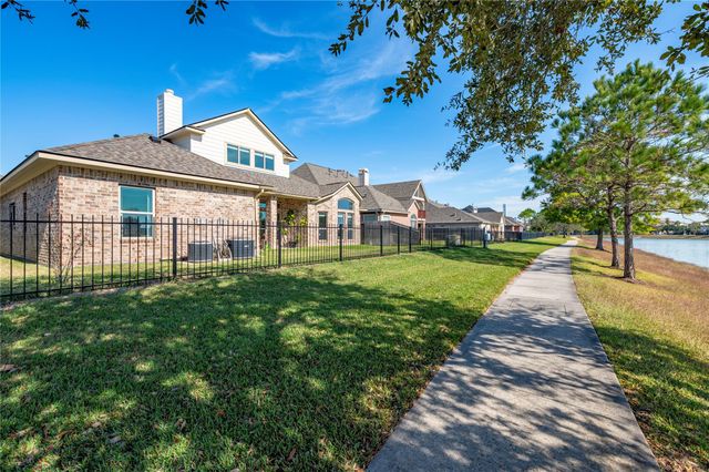 2967 Rising Tide Lane, League City, TX 77573