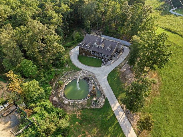 7082 Flagridge Drive, Ooltewah, TN 37363