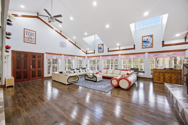 7082 Flagridge Drive, Ooltewah, TN 37363