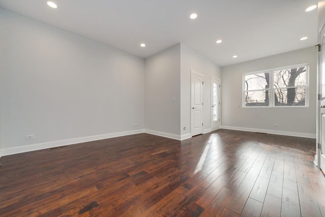 1919 N Drake Avenue B, Chicago, IL 60647