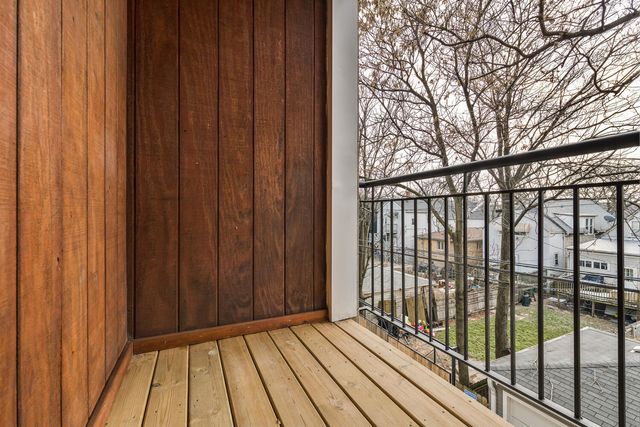 1919 N Drake Avenue B, Chicago, IL 60647