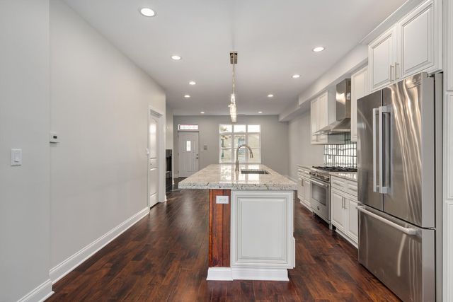 1919 N Drake Avenue B, Chicago, IL 60647