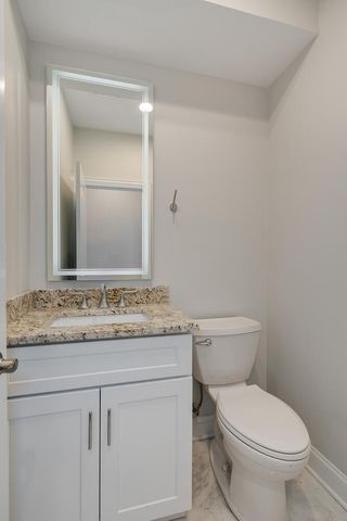 1919 N Drake Avenue B, Chicago, IL 60647