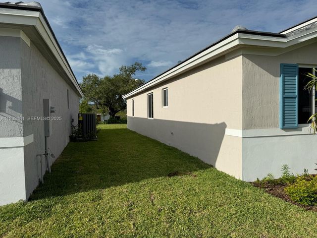 1828 NE 1st Street, Homestead, FL 33033