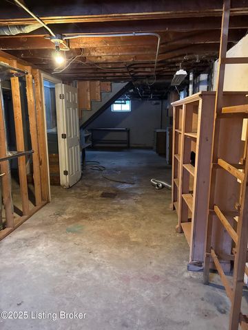 3445 Allison Way, Louisville, KY 40220