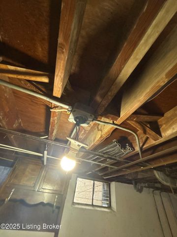 3445 Allison Way, Louisville, KY 40220