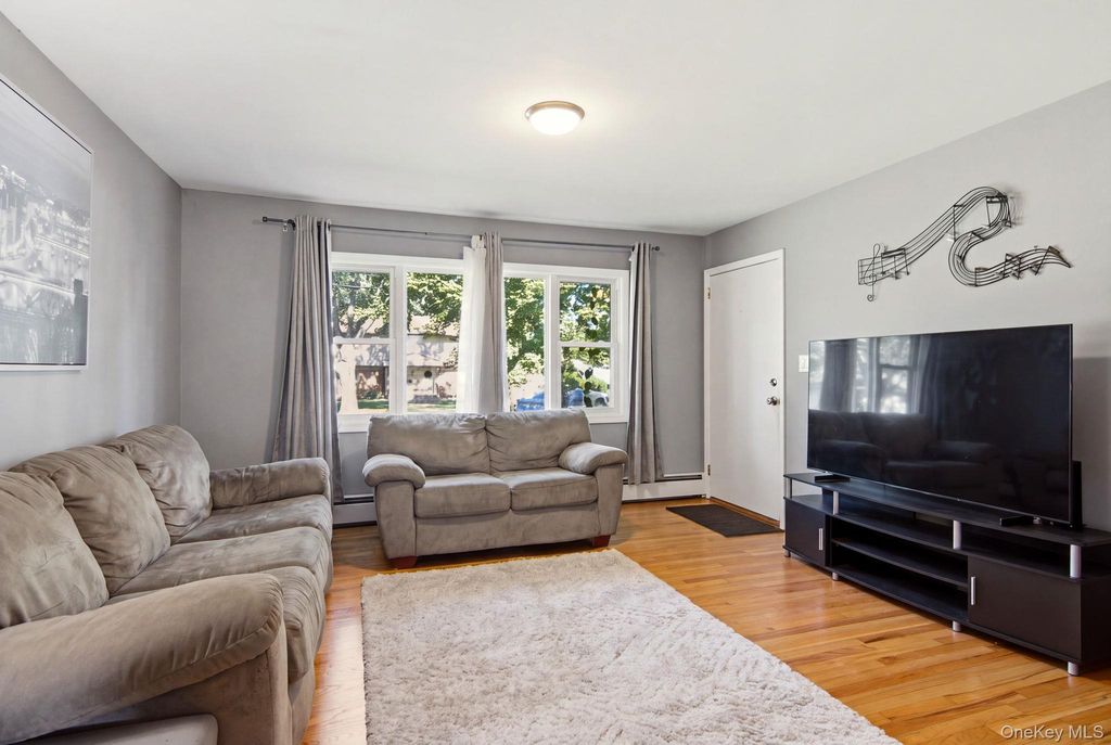 118 Liberty Street, Deer Park, NY 11729 — photo 4