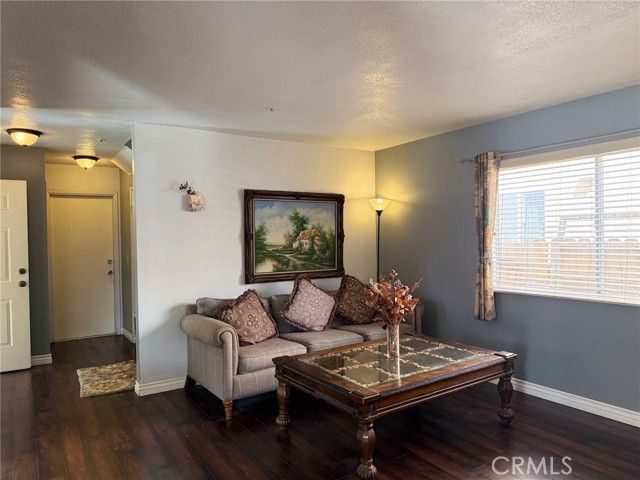 365 E Vodden Street, Rialto, CA 92376