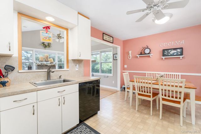 23 Staller Boulevard, Hampton Bays, NY 11946