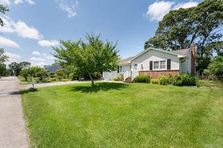23 Staller Boulevard, Hampton Bays, NY 11946