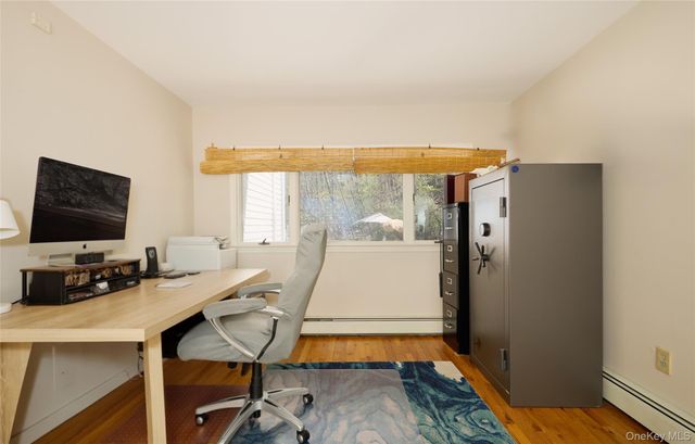 32 Cole Road, Pleasant Valley, NY 12569