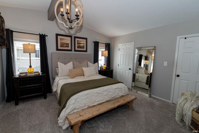 812 S lakeside Drive, Syracuse, IN 46567