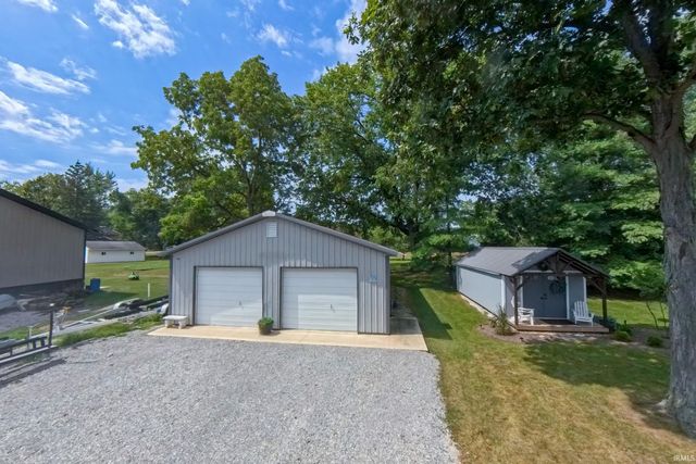 812 S lakeside Drive, Syracuse, IN 46567