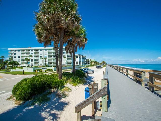 4049 Ocean Drive 402, Vero Beach, FL 32963