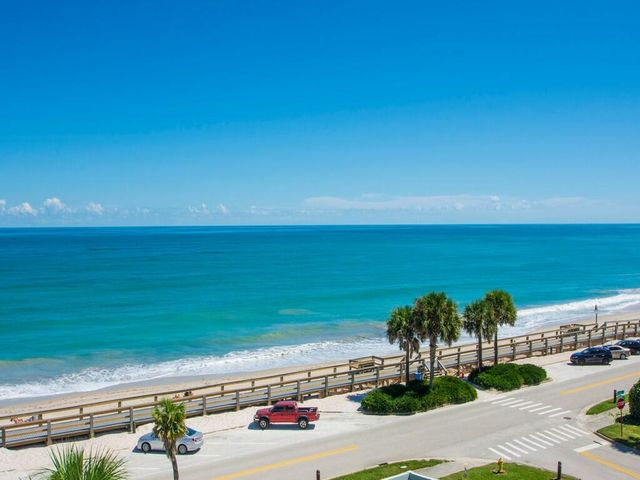 4049 Ocean Drive 402, Vero Beach, FL 32963