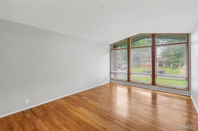 1550 Hollywood Lane, Florissant, MO 63033