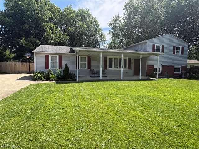 110 Habant Drive, Amherst, OH 44001