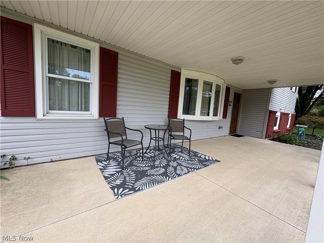 110 Habant Drive, Amherst, OH 44001