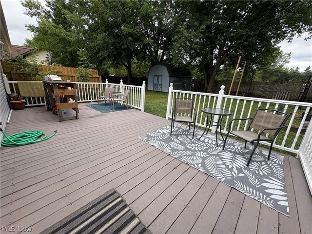 110 Habant Drive, Amherst, OH 44001